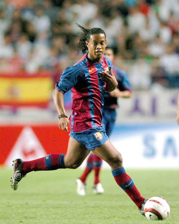 了巨大的支 了巨大的支