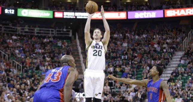 状况脆弱的 状况脆弱的